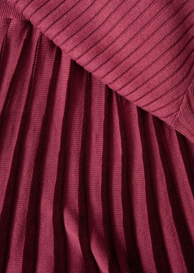 DILARA Ribbstickad lång klänning med plissering - Rosa 7 - Indiska