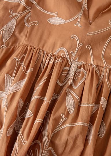CORNELIA Pitkä musta puhvihihainen mekko - Beige 2 - Indiska