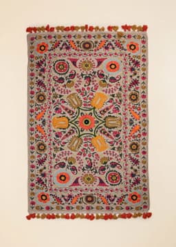 Emb. Carpet 120x180cm - PINK