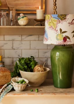 SANA TABLE LAMP - GREEN