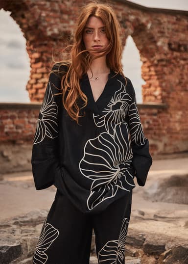 HIBO Sort floral tunika - Svart 1 - Indiska