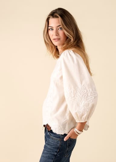 OPHELIA Brodert asymmetrisk bluse - Beige 2 - Indiska