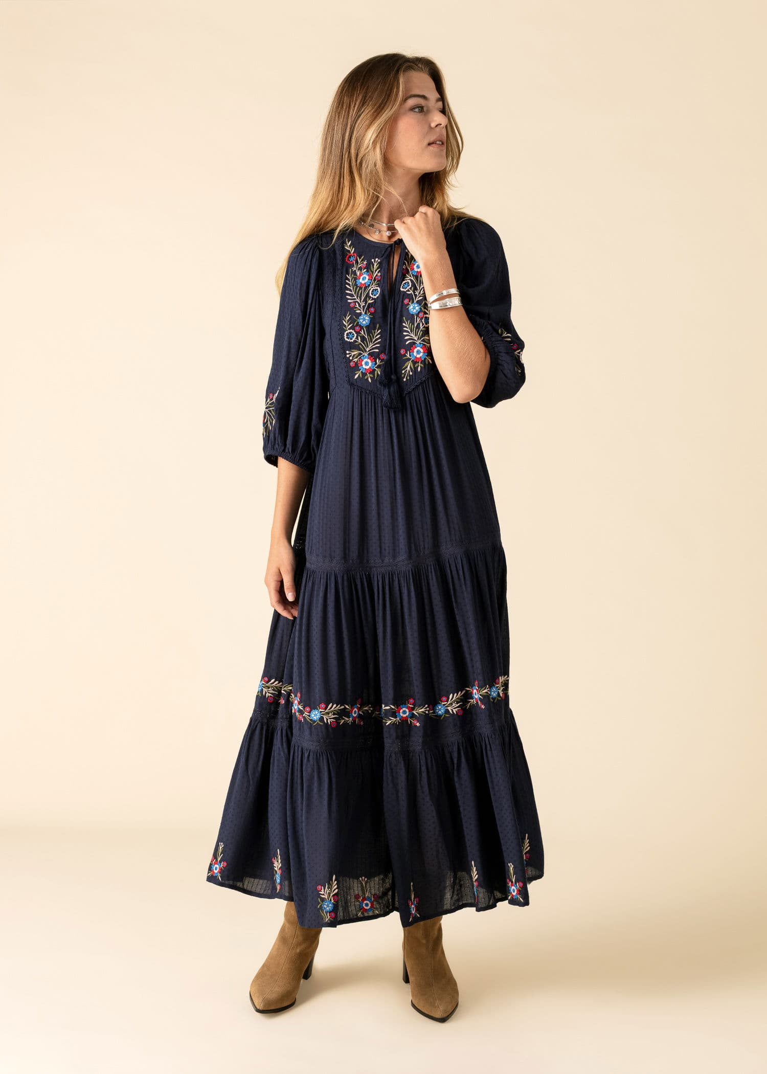 JULIETTE Blå broderad maxiklänning - Blå 1 - Indiska