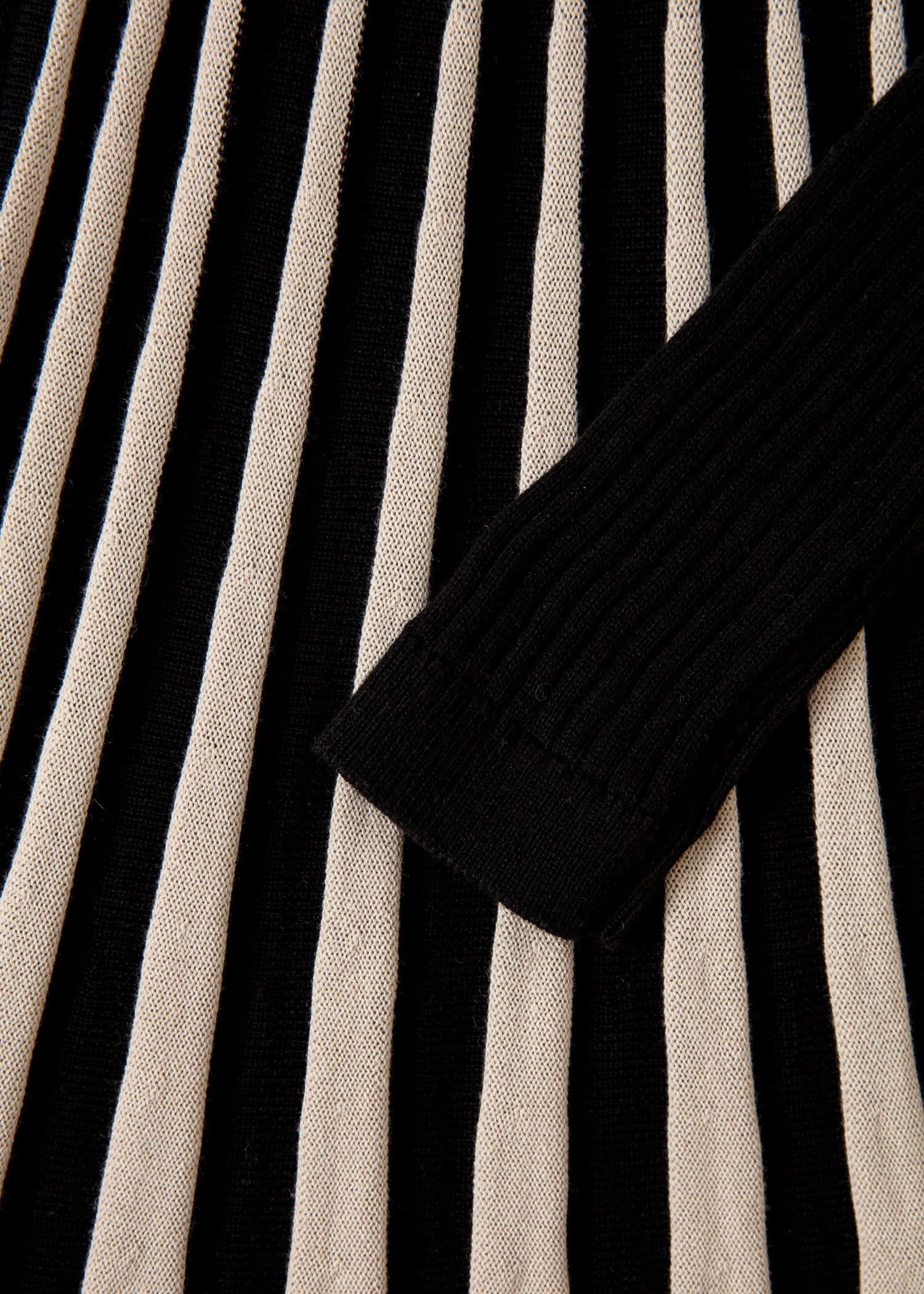 DILARA Mekko - Musta 6 - Indiska