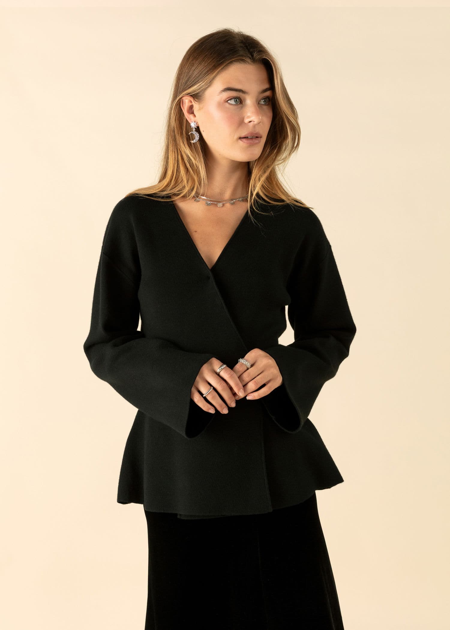 SIA Milanostickad blazer - Svart 1 - Indiska