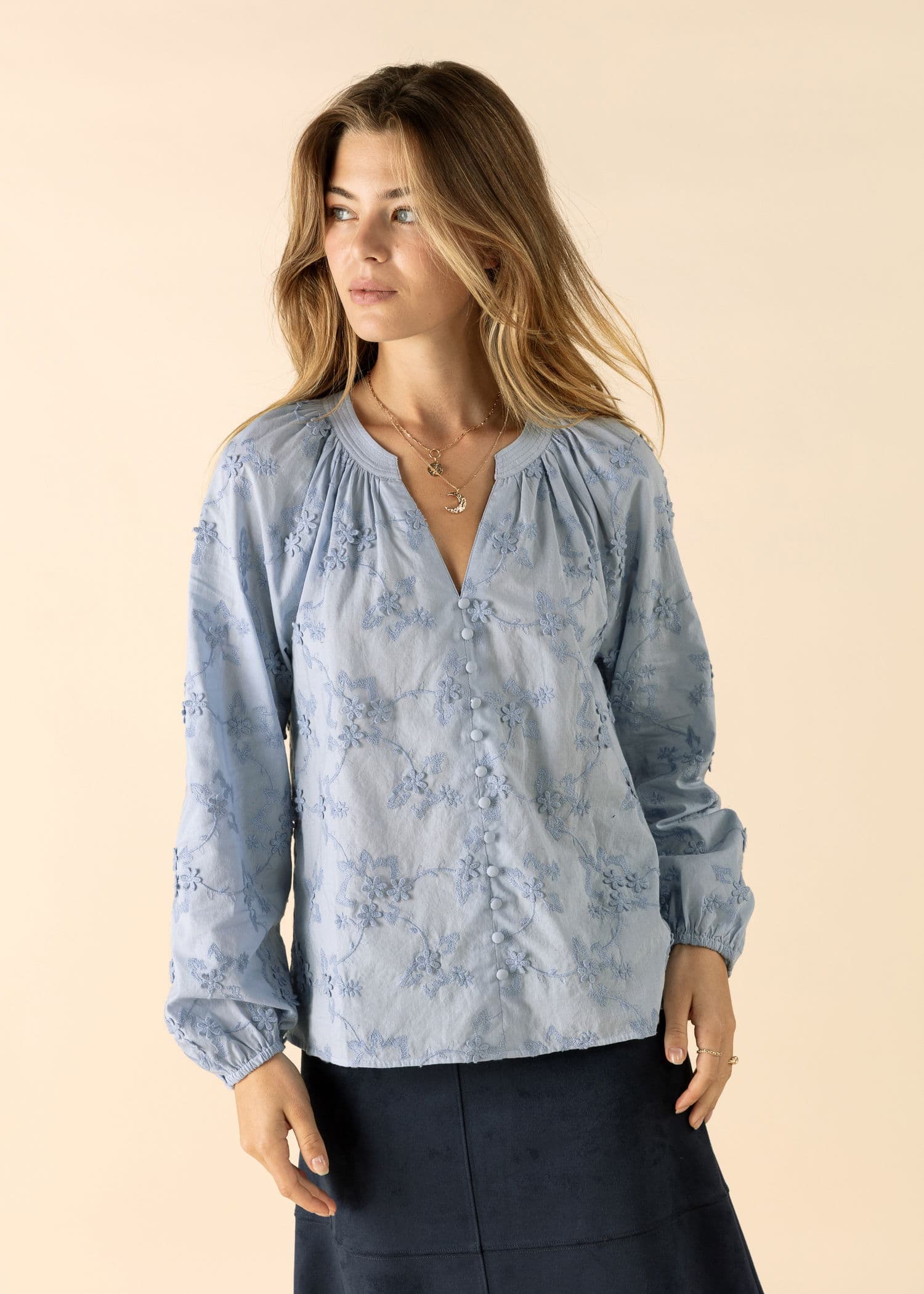 LIMA Brodert bomullsbluse - Blå 2 - Indiska