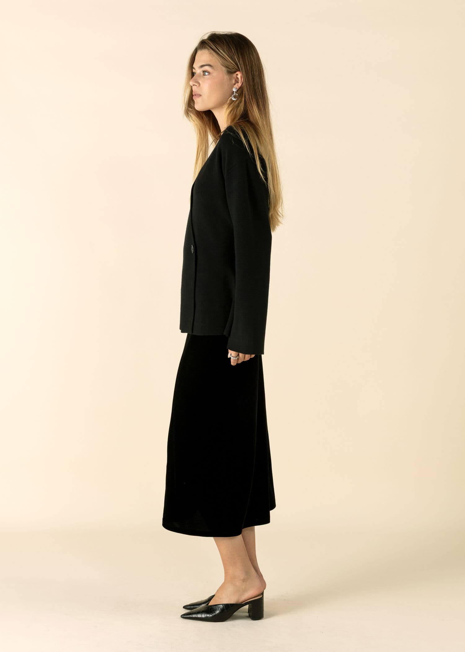 NELLIE Skjørt i velur - Svart 2 - Indiska