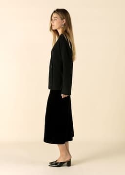 NELLIE VELOUR SKIRT - Black