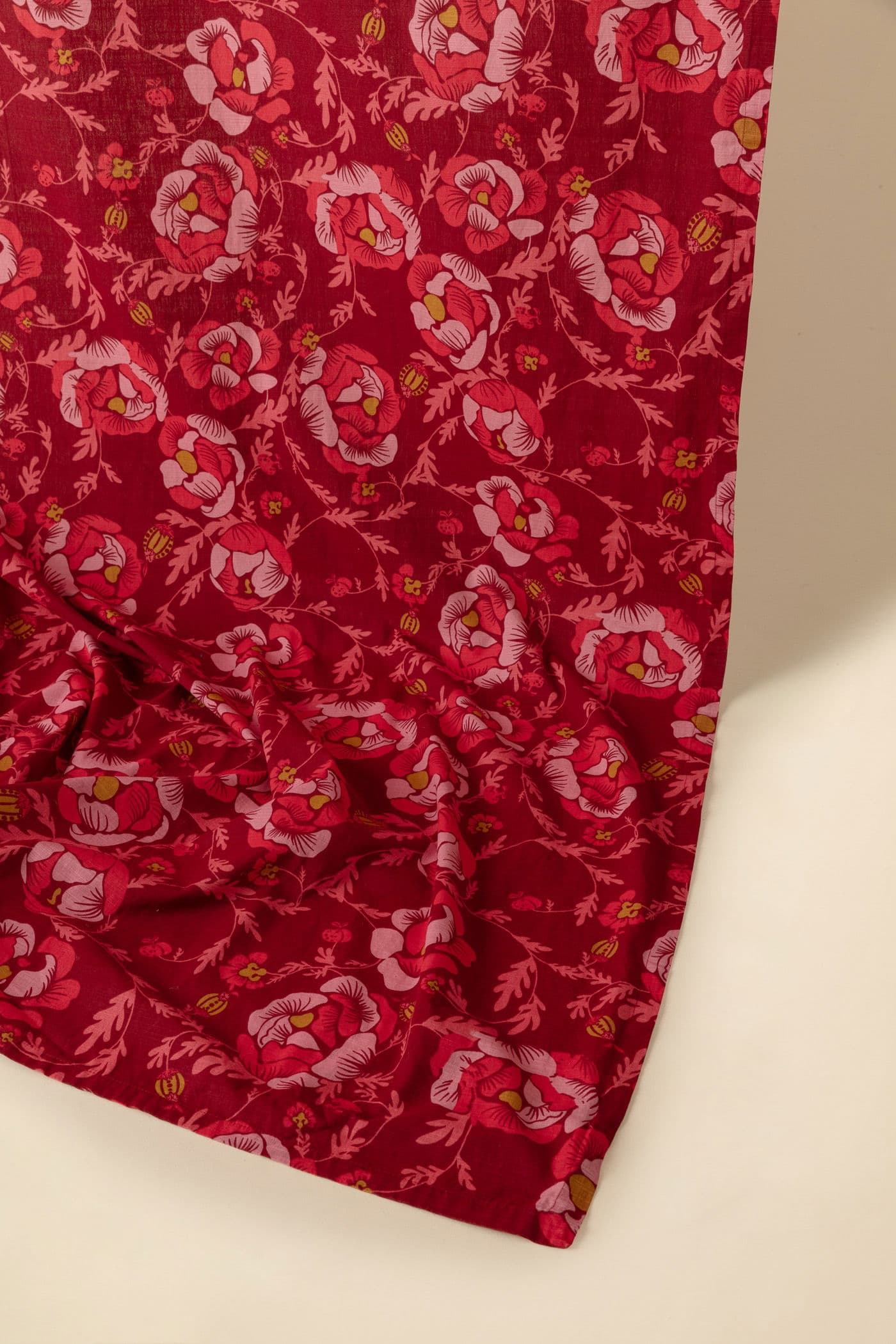 Tara Blommig bordsduk 150x250 cm - Rosa 2 - Indiska