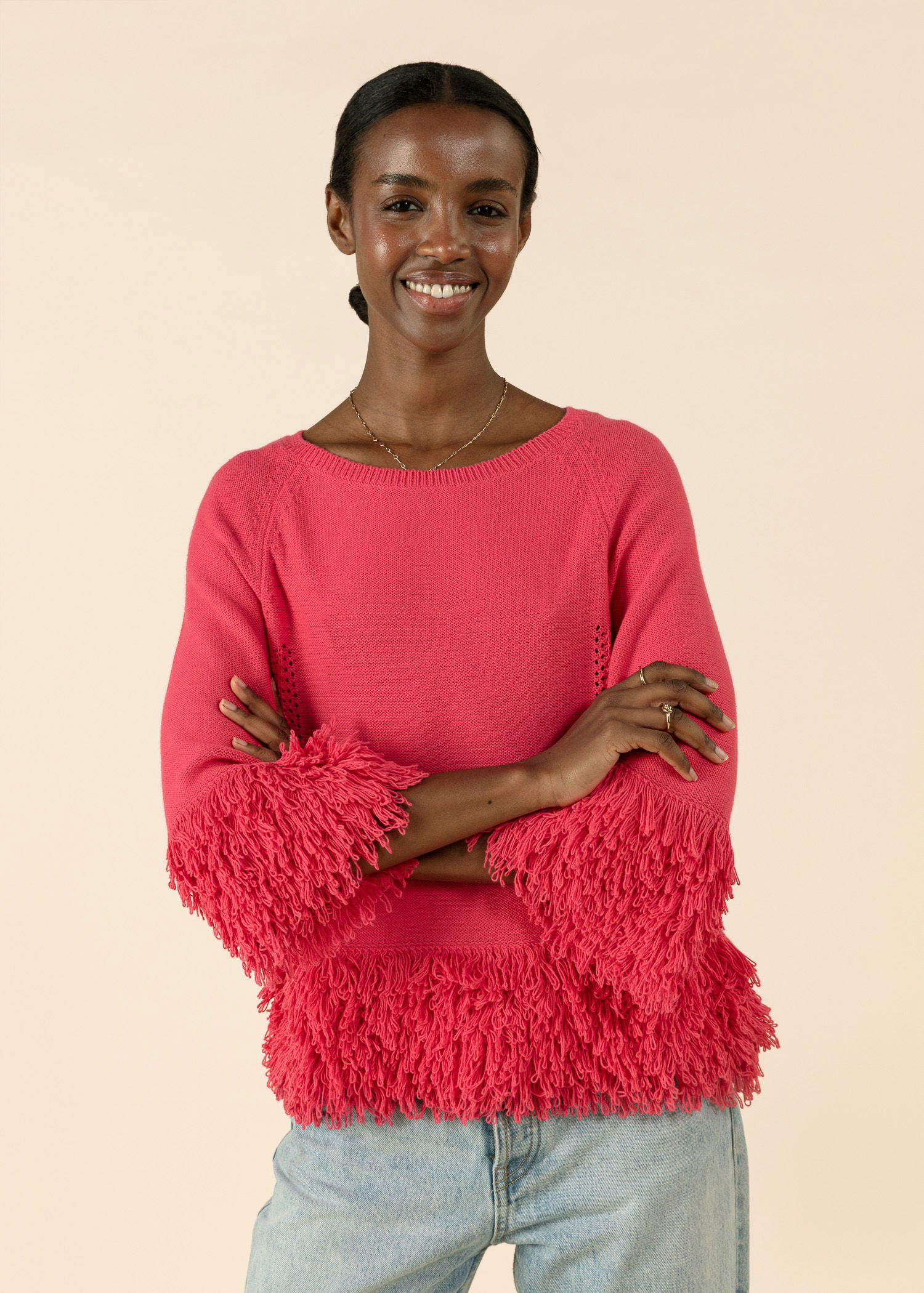 ALMA Stickad tröja med fransar - Röd 2 - Indiska