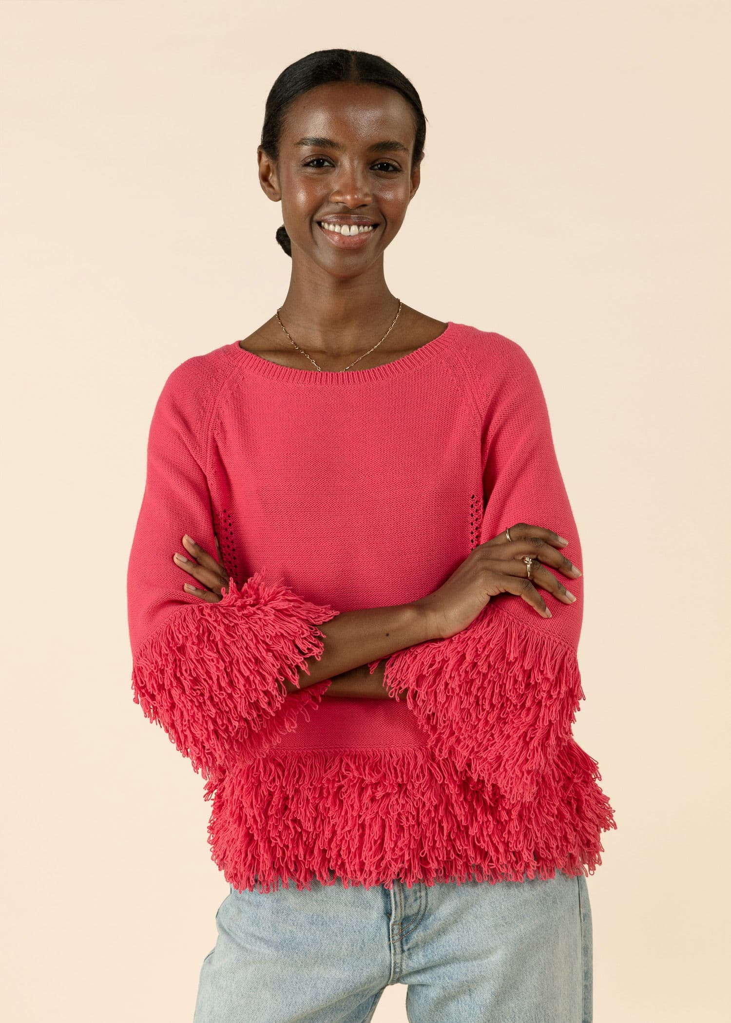 ALMA Stickad tröja med fransar - Röd 2 - Indiska