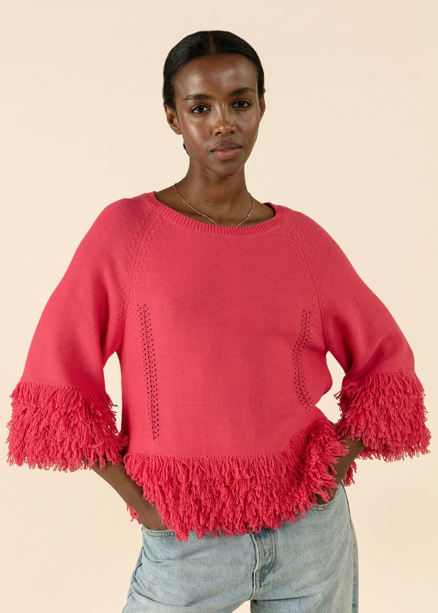 ALMA Stickad tröja med fransar - Röd 4 - Indiska
