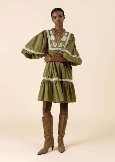 CORNELIA Broderad tunika med puffärm - Grön 2 - Indiska