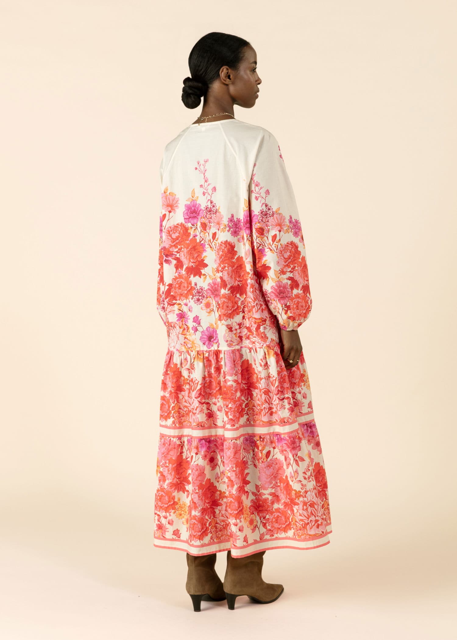 THEKLA Blommig lång bomullsklänning - Röd 5 - Indiska