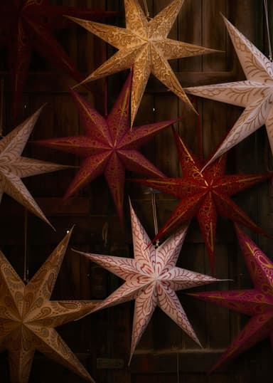 PAISLEY Håndlaget adventsstjerne 75 cm - Rød 1 - Indiska