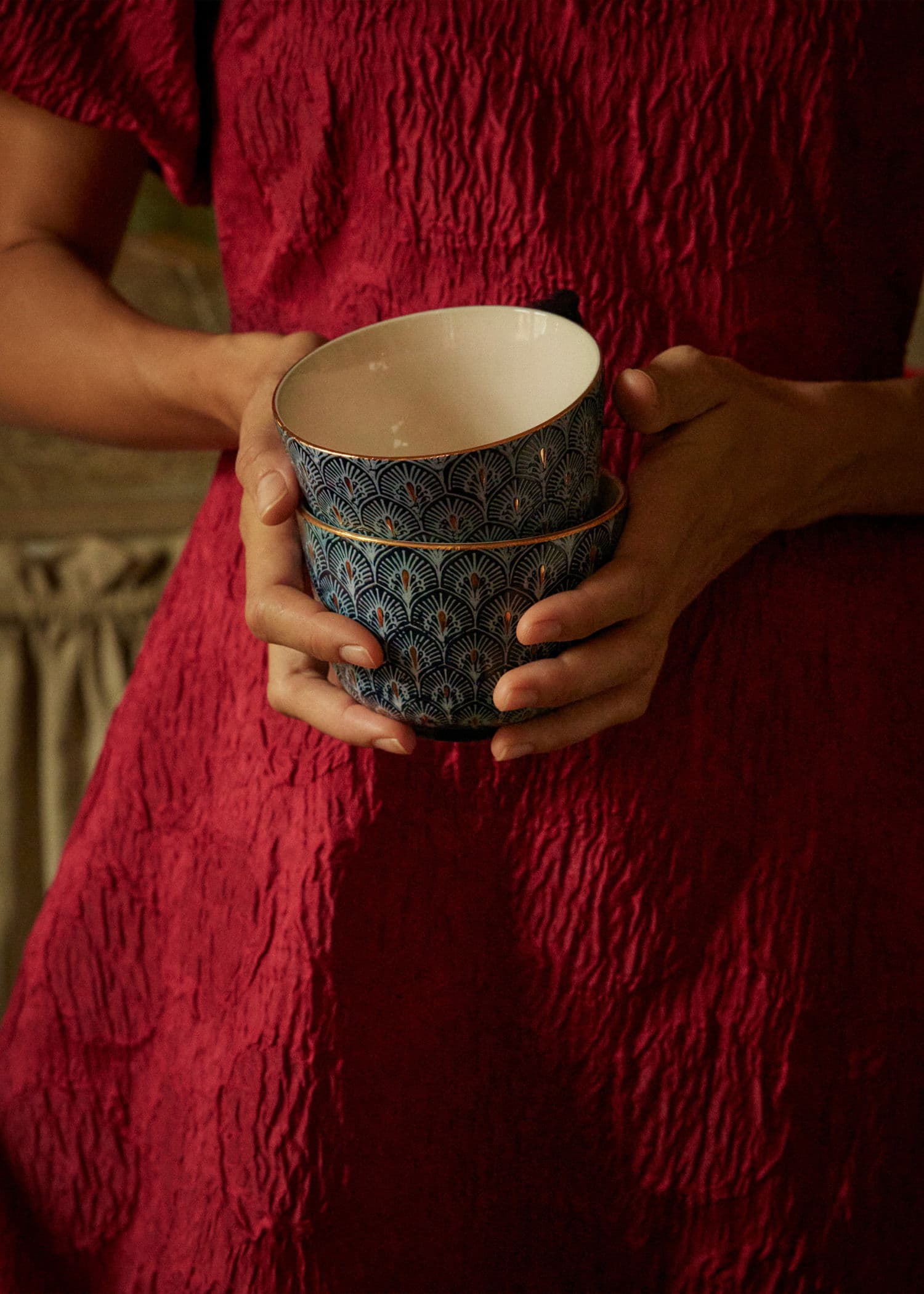 SONA Håndmalt steintøyskrus - Blå 5 - Indiska