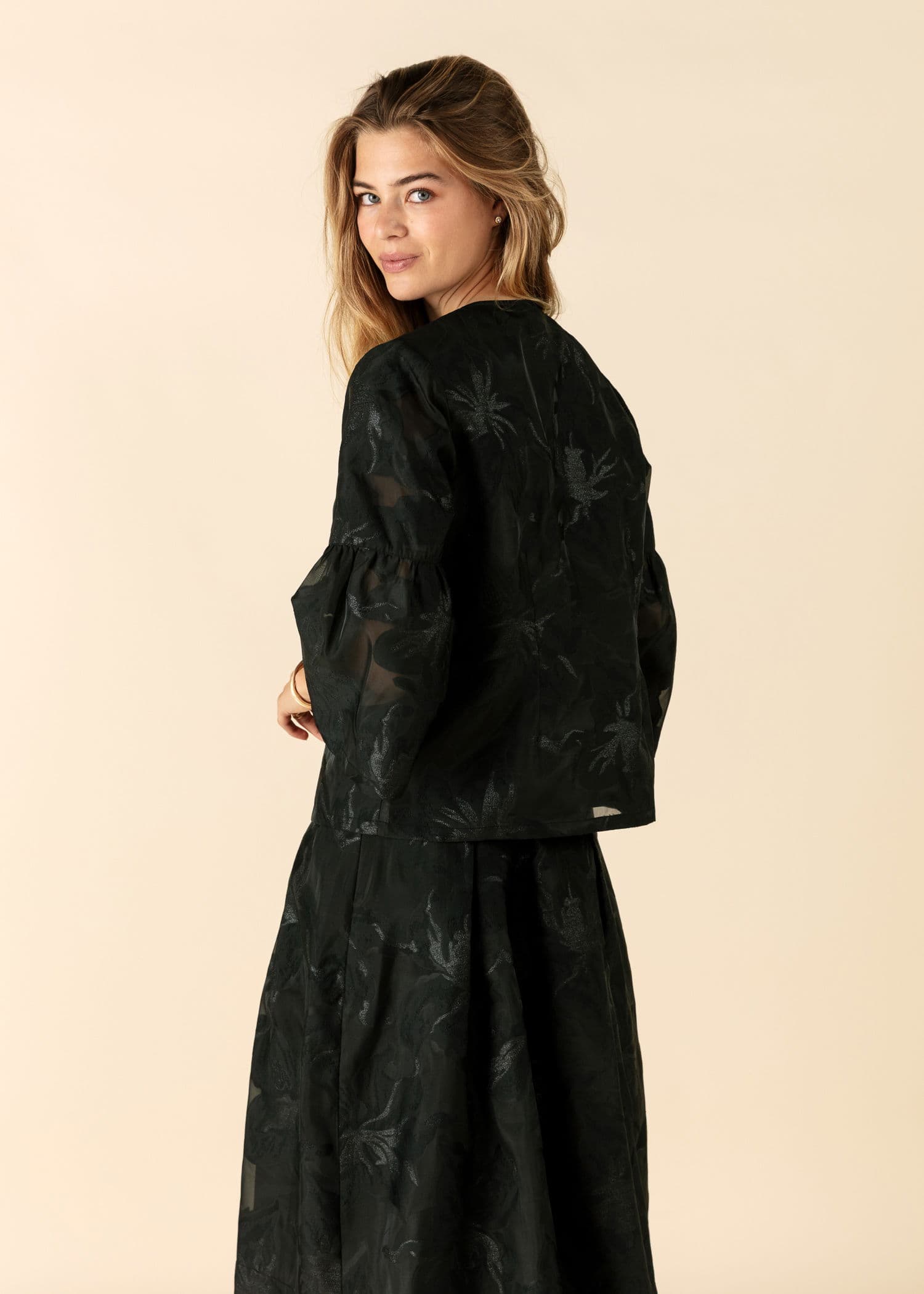 CANDICE Jakardikuvioitu pusero - Musta 1 - Indiska