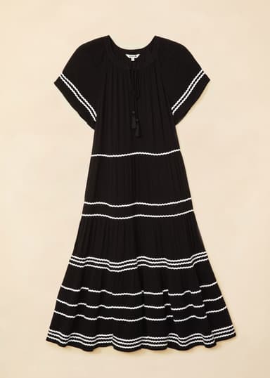 ESRA Creppad lång klänning - Svart 5 - Indiska