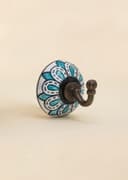 CERAMIC HOOK W. COLORED FLOWER - BLUE