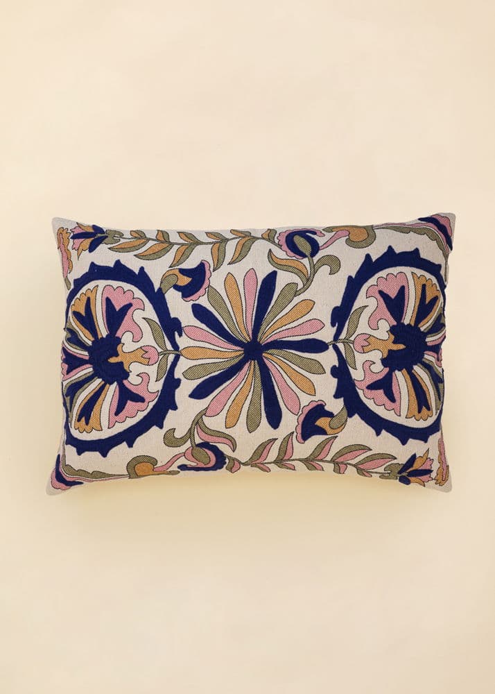 Neela Broderat kuddfodral  - Multi 1 - Indiska