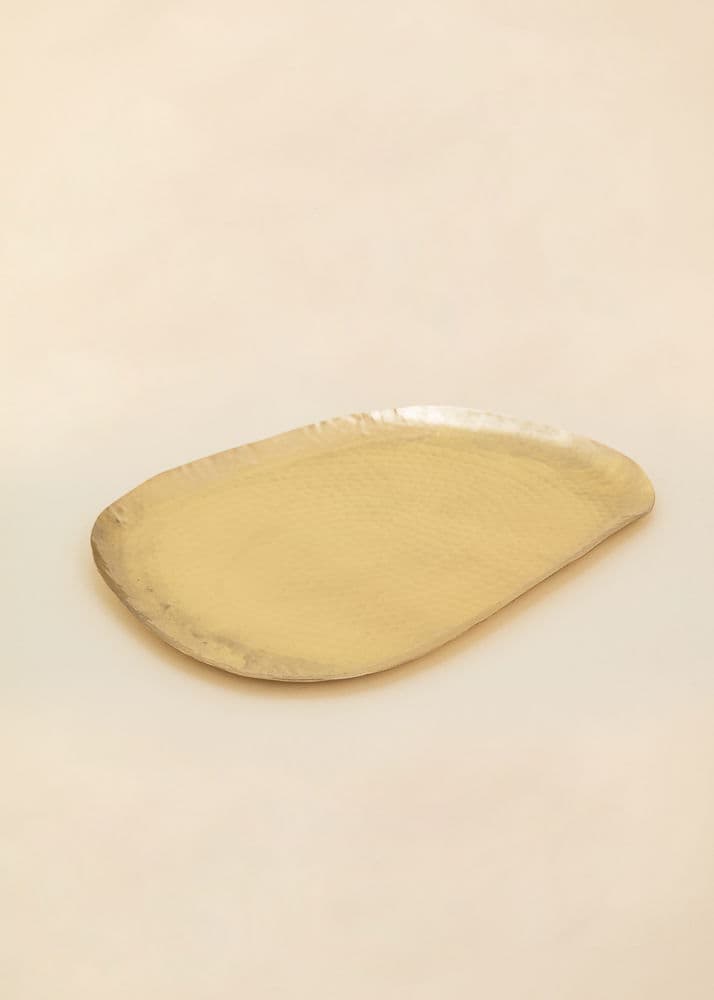 OVAL Käsin valmistettu messinkitarjotin - Kulta 1 - Indiska