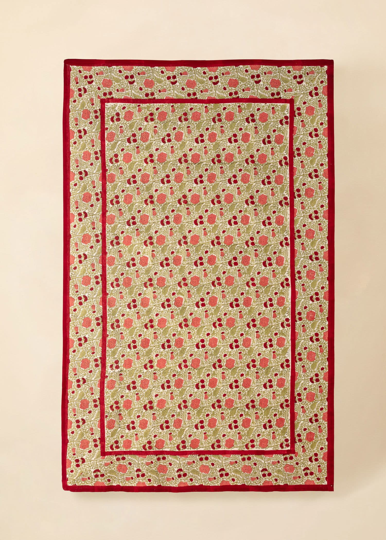 Viny Käsin painettu pöytäliina 150x250 cm - Punainen 2 - Indiska