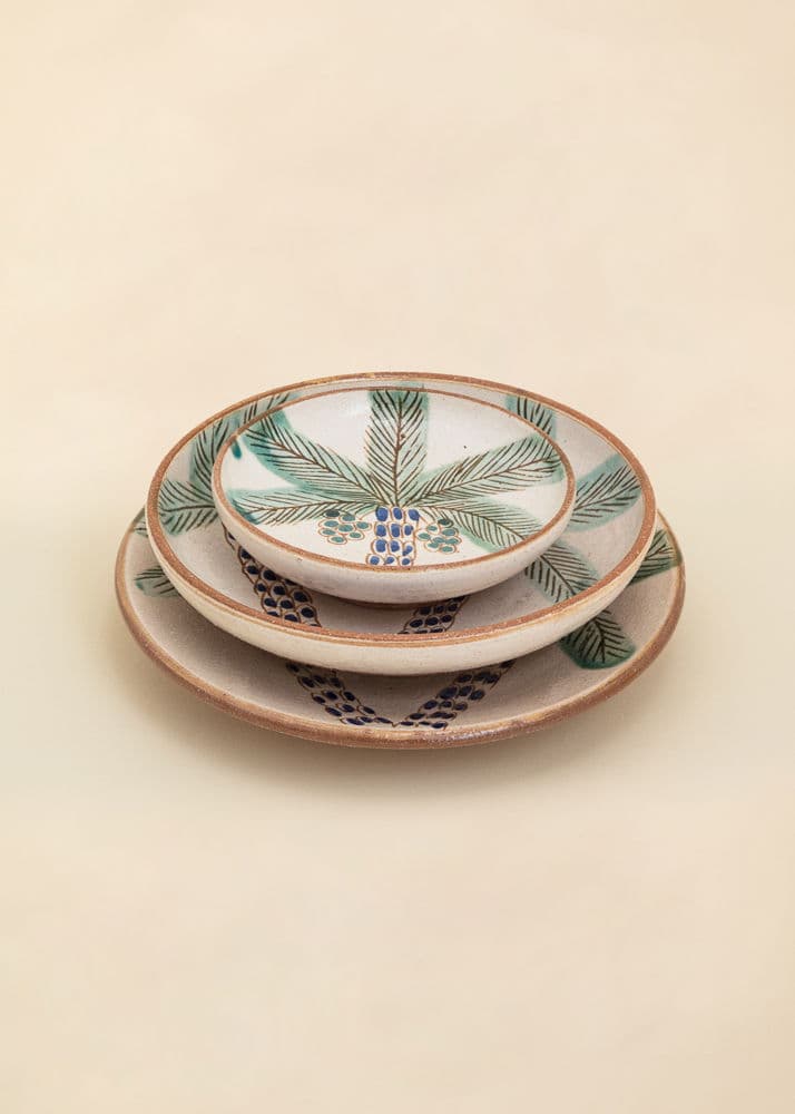 KILIIM Käsinmaalattu iso lautanen - Vihreä 2 - Indiska