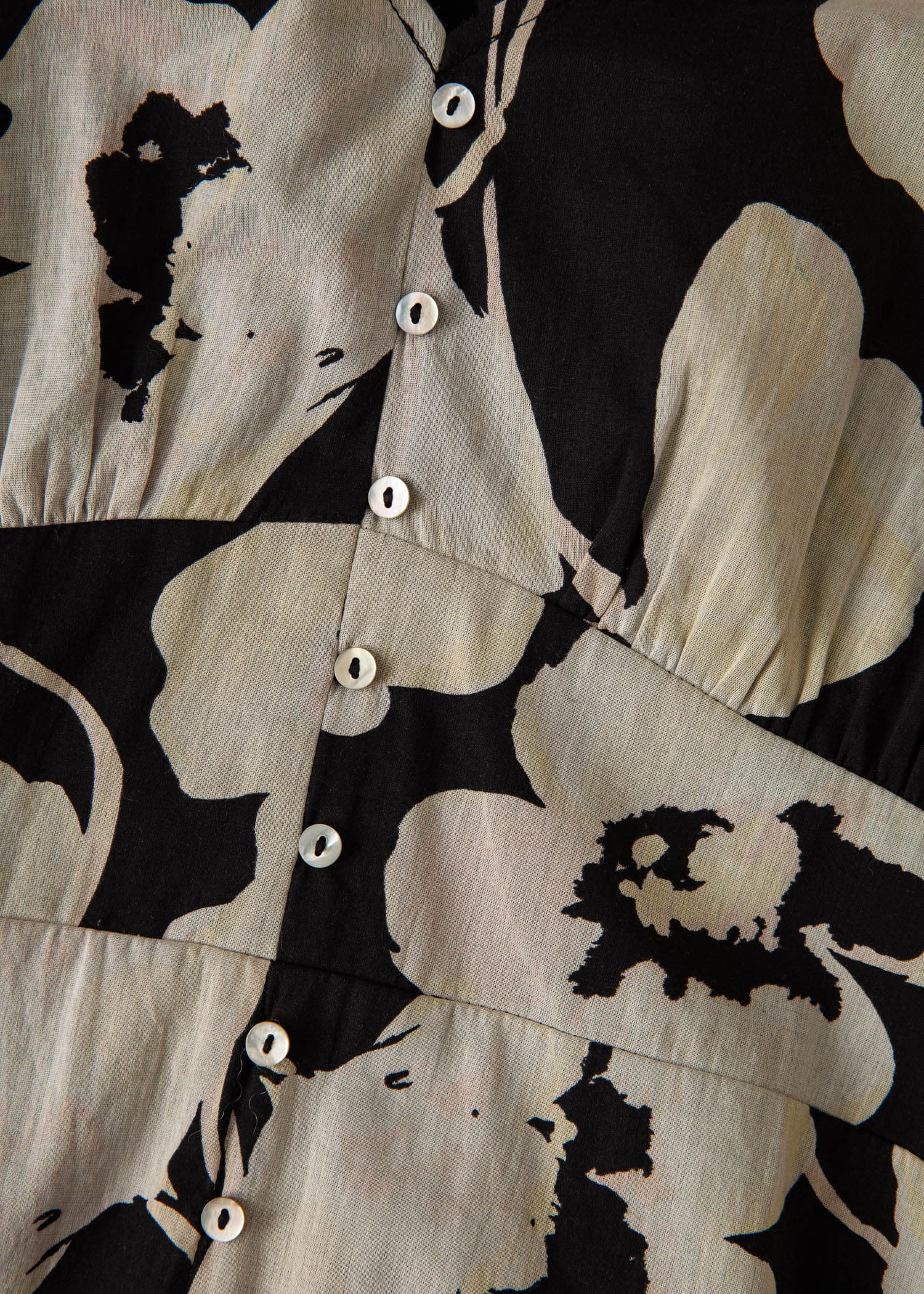 REGINA Kukallinen midimekko - Musta 5 - Indiska