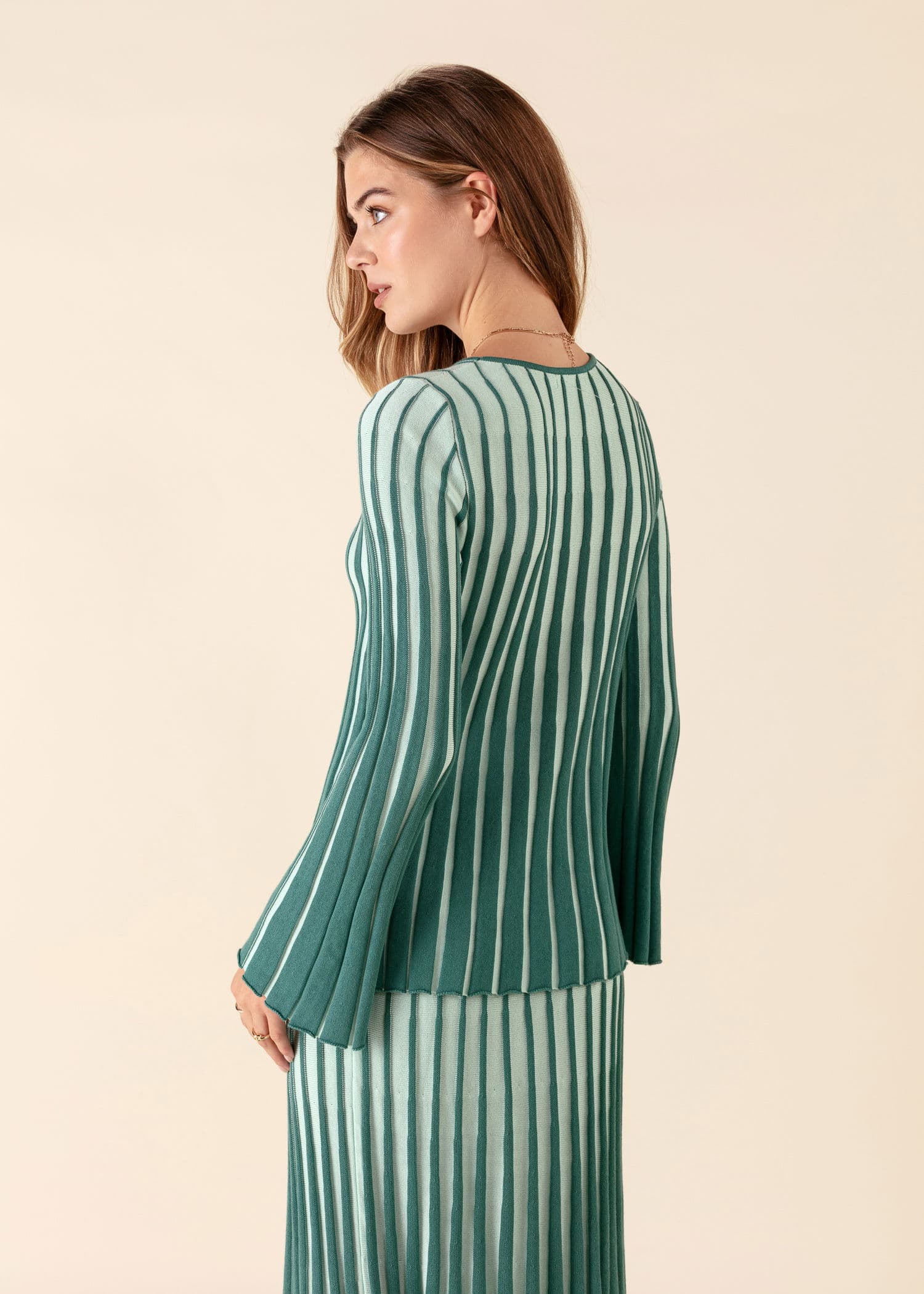 ELLE Pitkä joustinneuleyläosa - Vihreä 3 - Indiska