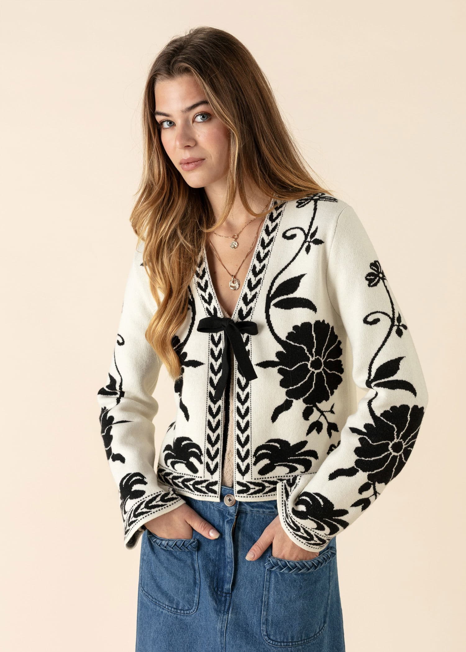 FLORA Blomstret cardigan - Valkoinen 1 - Indiska