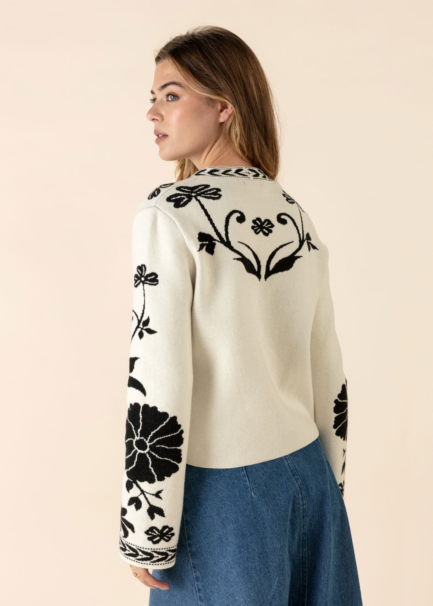 FLORA Blomstret cardigan - Valkoinen 2 - Indiska