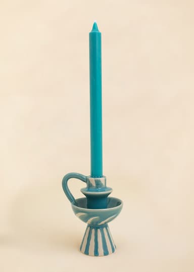 STRIPE Kuviollinen kynttilänjalka kahvalla - Sininen 1 - Indiska