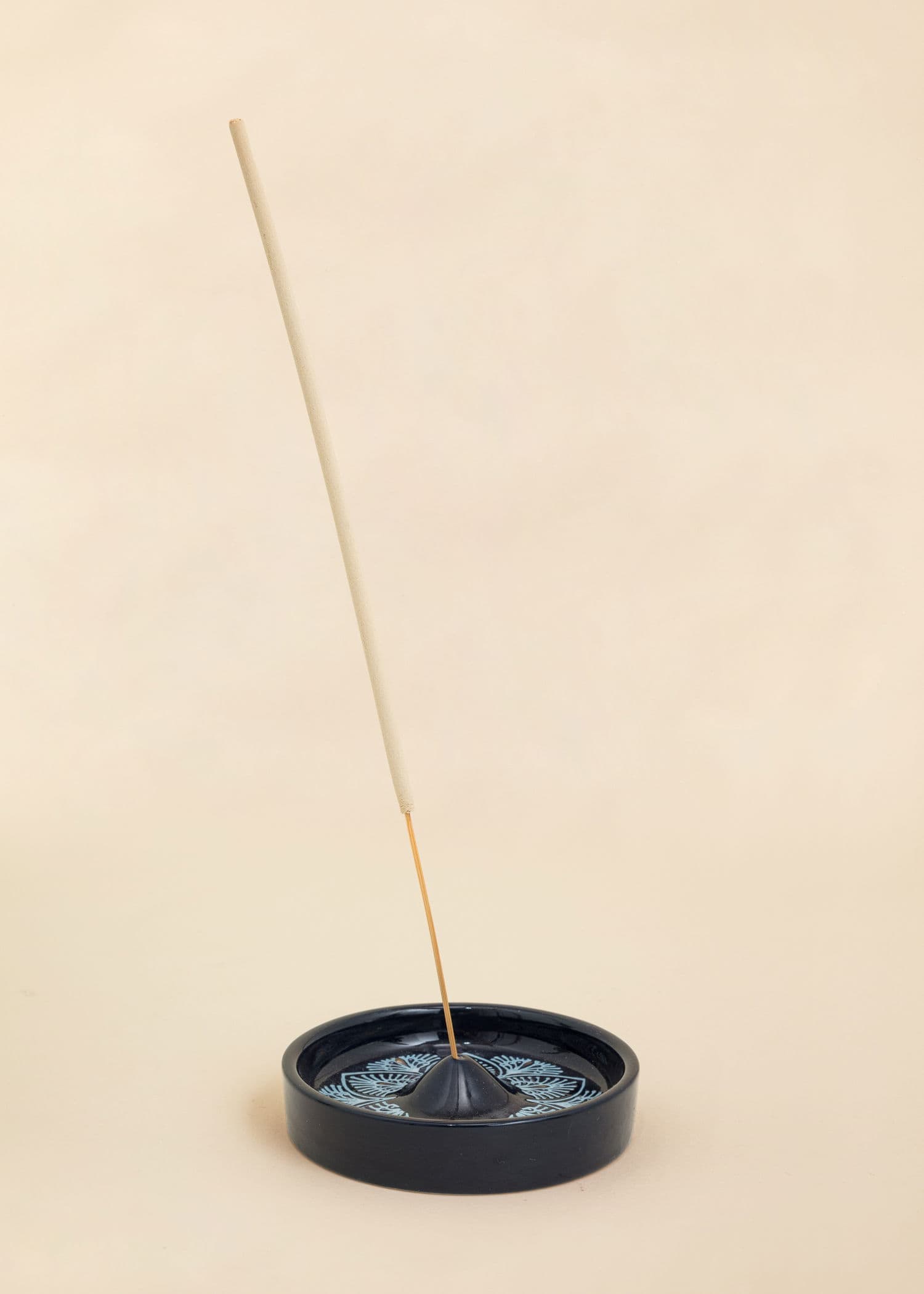 SONA Käsin maalattu suitsukkeenpidike - Sininen 1 - Indiska