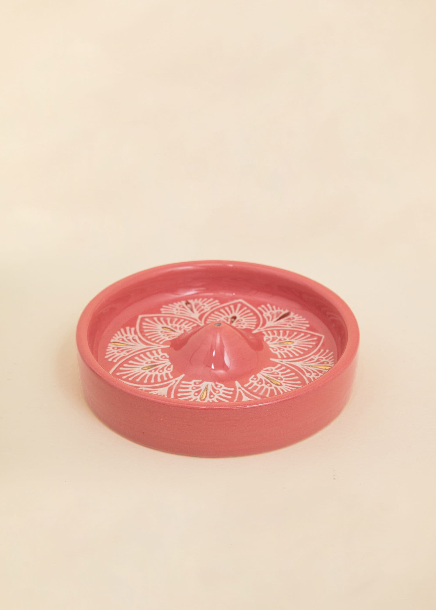 SONA Käsin maalattu suitsukkeenpidike - Vaaleanpunainen 3 - Indiska