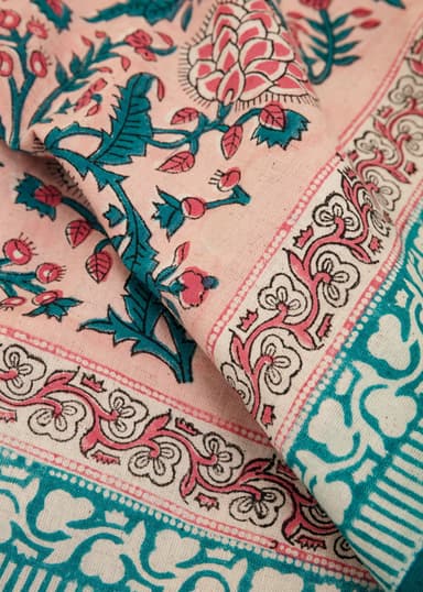 Viny Käsinpainettu pöytäliina 150x250 cm - Multi 2 - Indiska