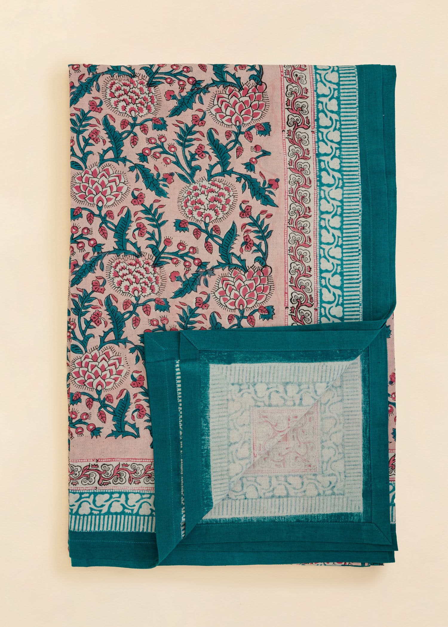 Viny Käsinpainettu pöytäliina 150x250 cm - Multi 3 - Indiska