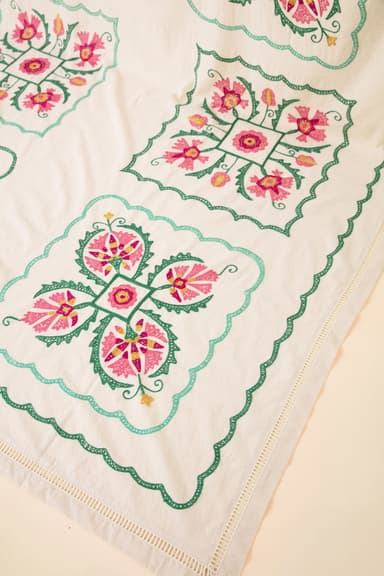 Diya Brodert bomullsduk - Hvit 2 - Indiska