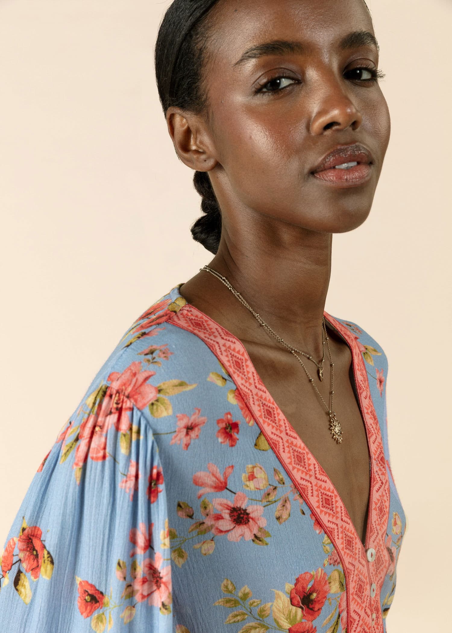 AMINA Blommig lång klänning - Rosa 4 - Indiska