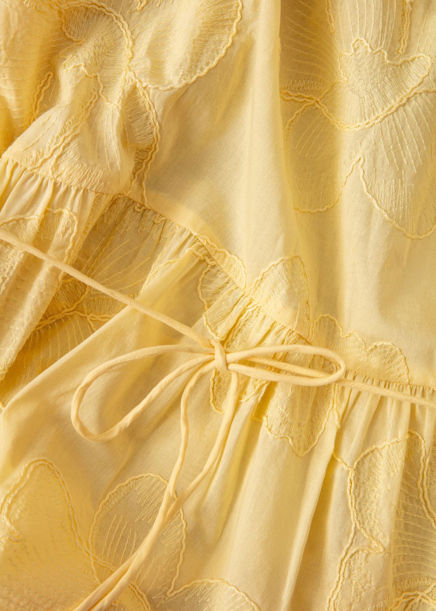 SUMAN Kirjailtu kukallinen puuvillamekko - Keltainen 2 - Indiska