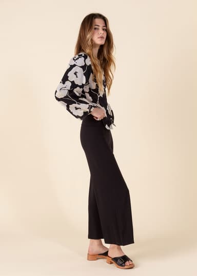 LILLEMOR Korkeavyötäröiset vajaamittaiset housut - Musta 2 - Indiska