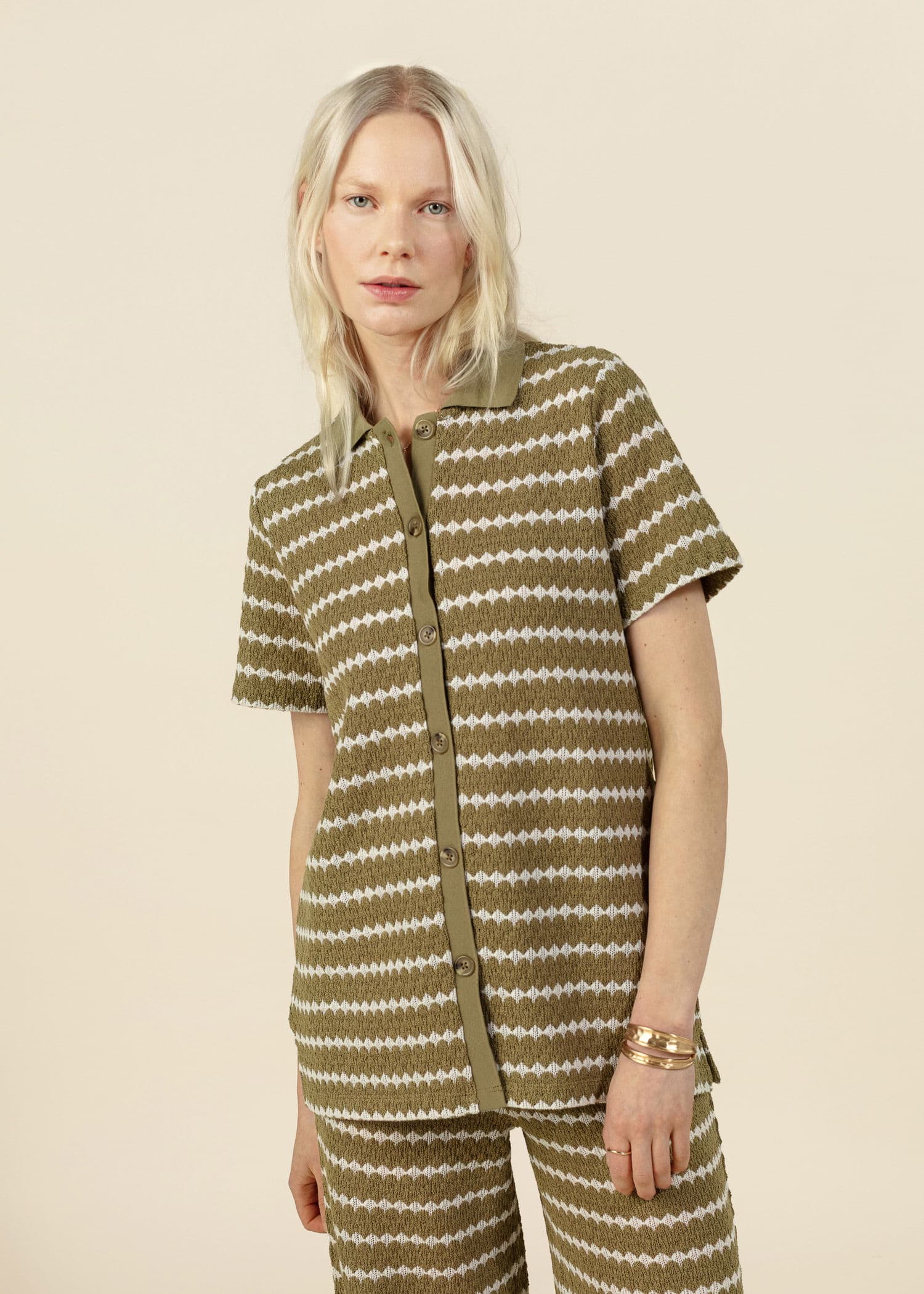 LYNN Strukturstrikket genser med krage - Grønn 1 - Indiska