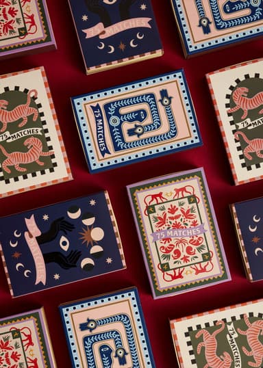 75 Dekorativ fyrstikkeske med lange fyrstikker - Multi 4 - Indiska