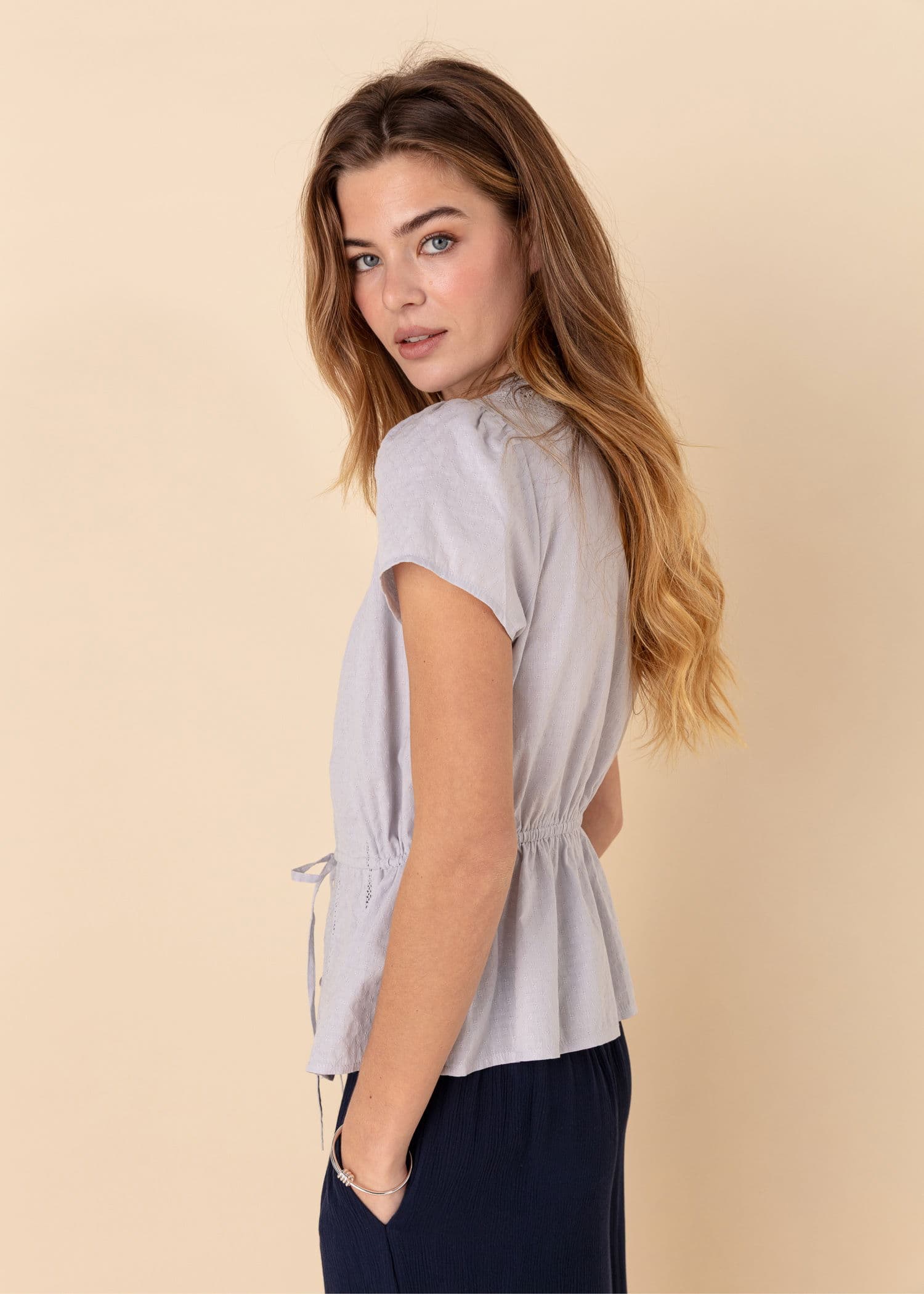 WINNIE Dobbybluse med blonder - Blå 3 - Indiska