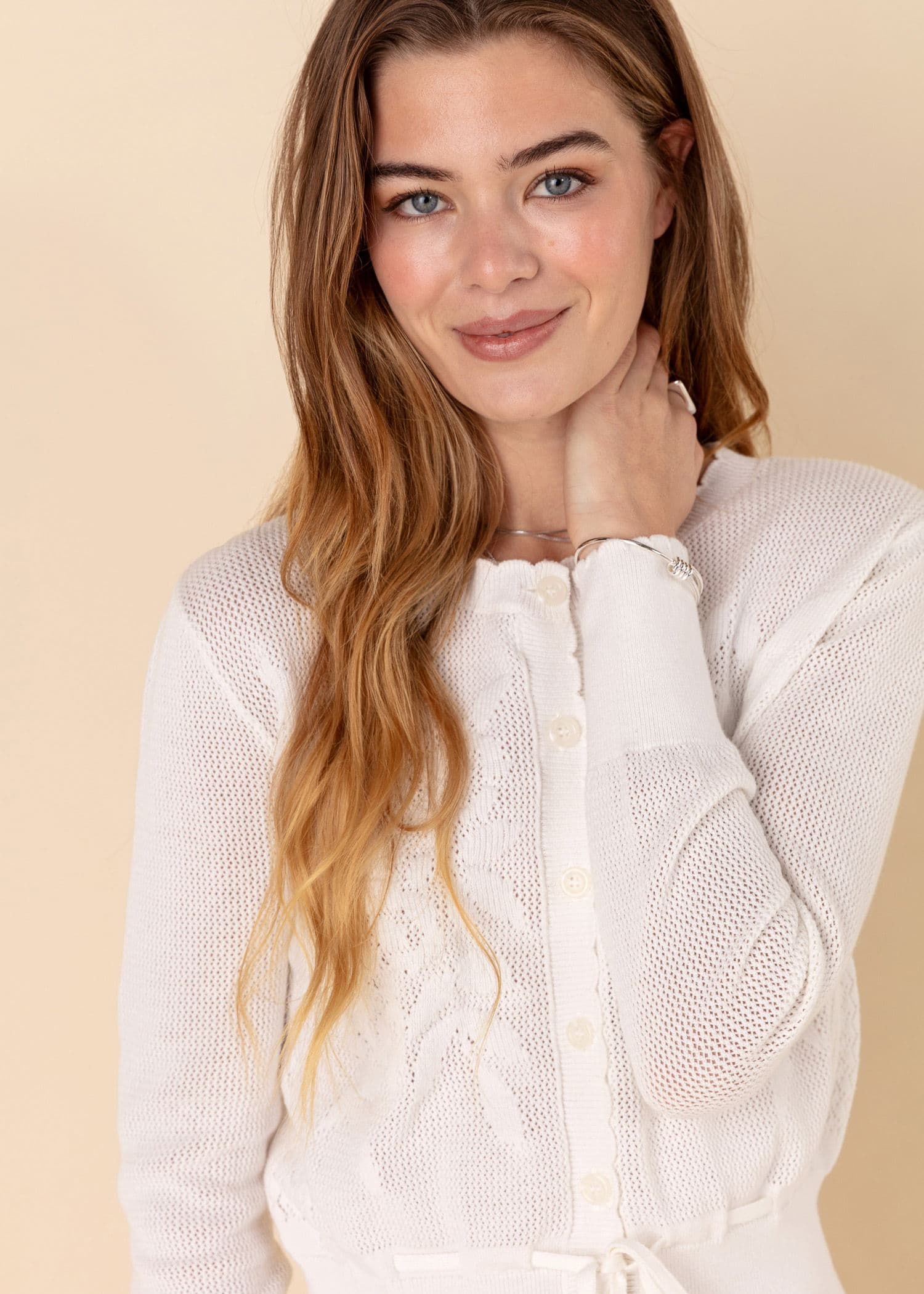 BOEL Finstrikket cardigan med dekorative detaljer - Hvit 2 - Indiska