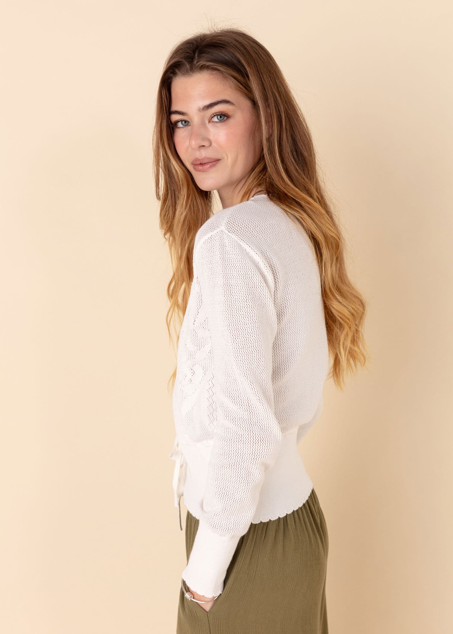 BOEL Finstrikket cardigan med dekorative detaljer - Hvit 3 - Indiska