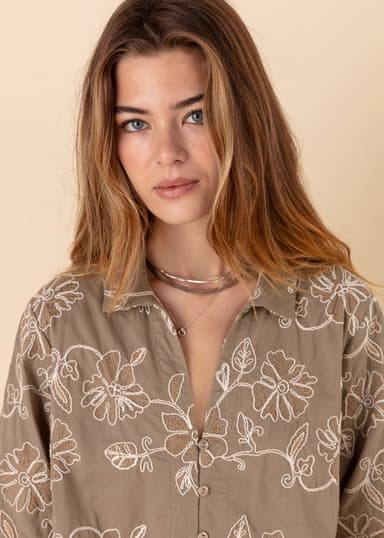 ATHINA Brodert skjorte - Grønn 3 - Indiska