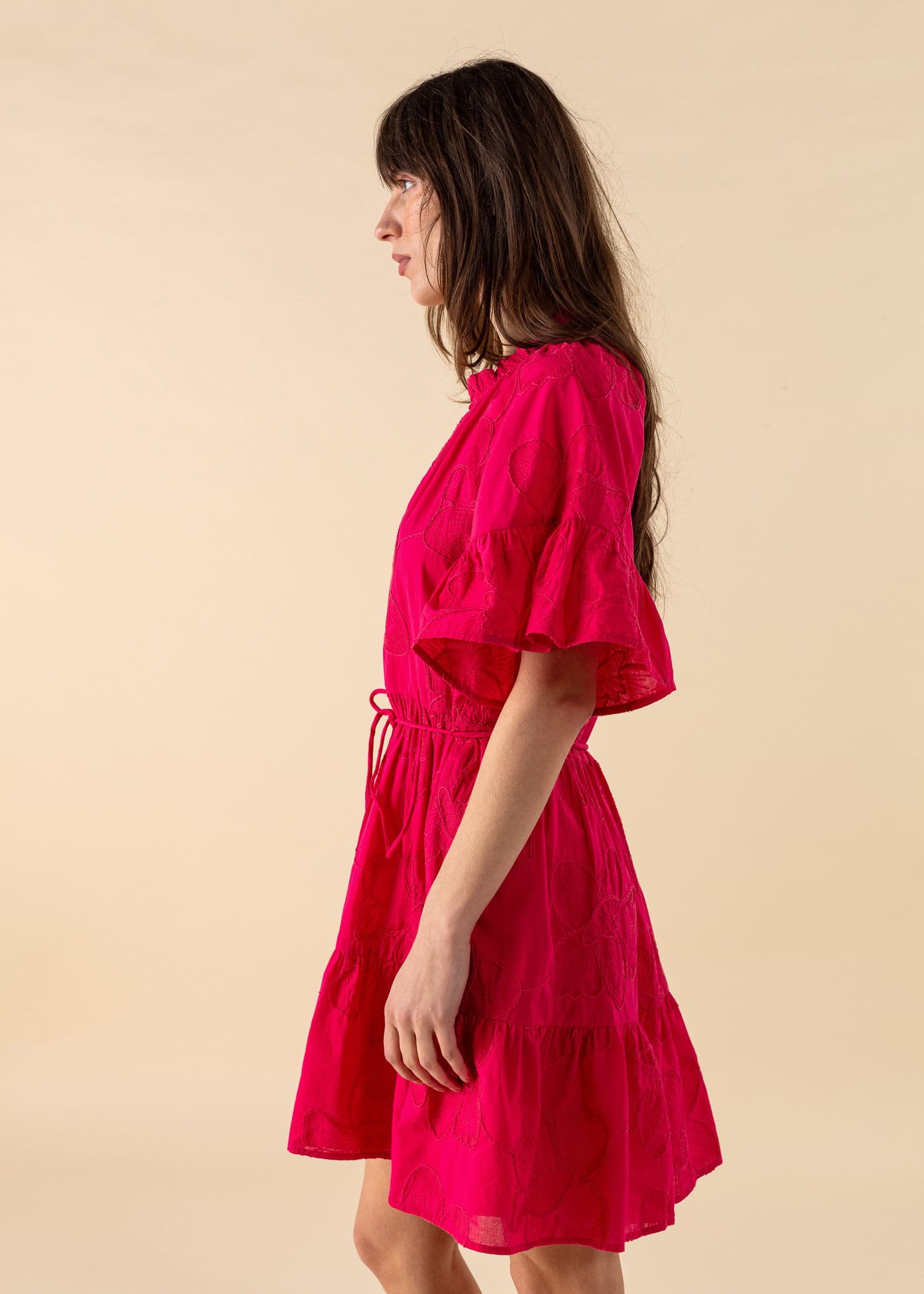 SUMAN Brodert kort kjole - Rød 1 - Indiska