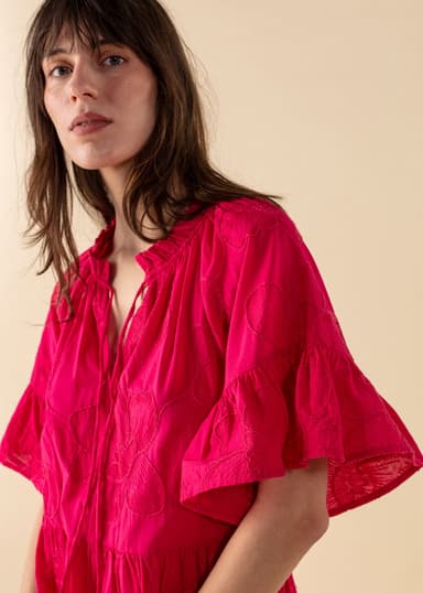 SUMAN Brodert kort kjole - Rød 2 - Indiska