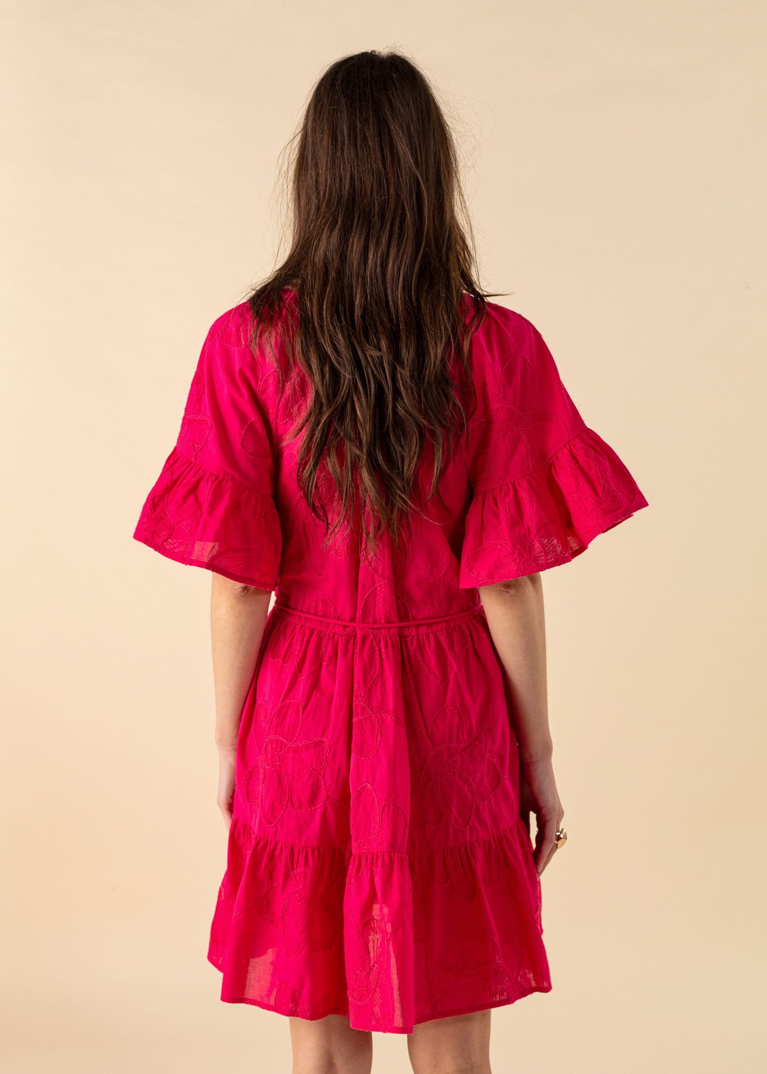 SUMAN Brodert kort kjole - Rød 4 - Indiska