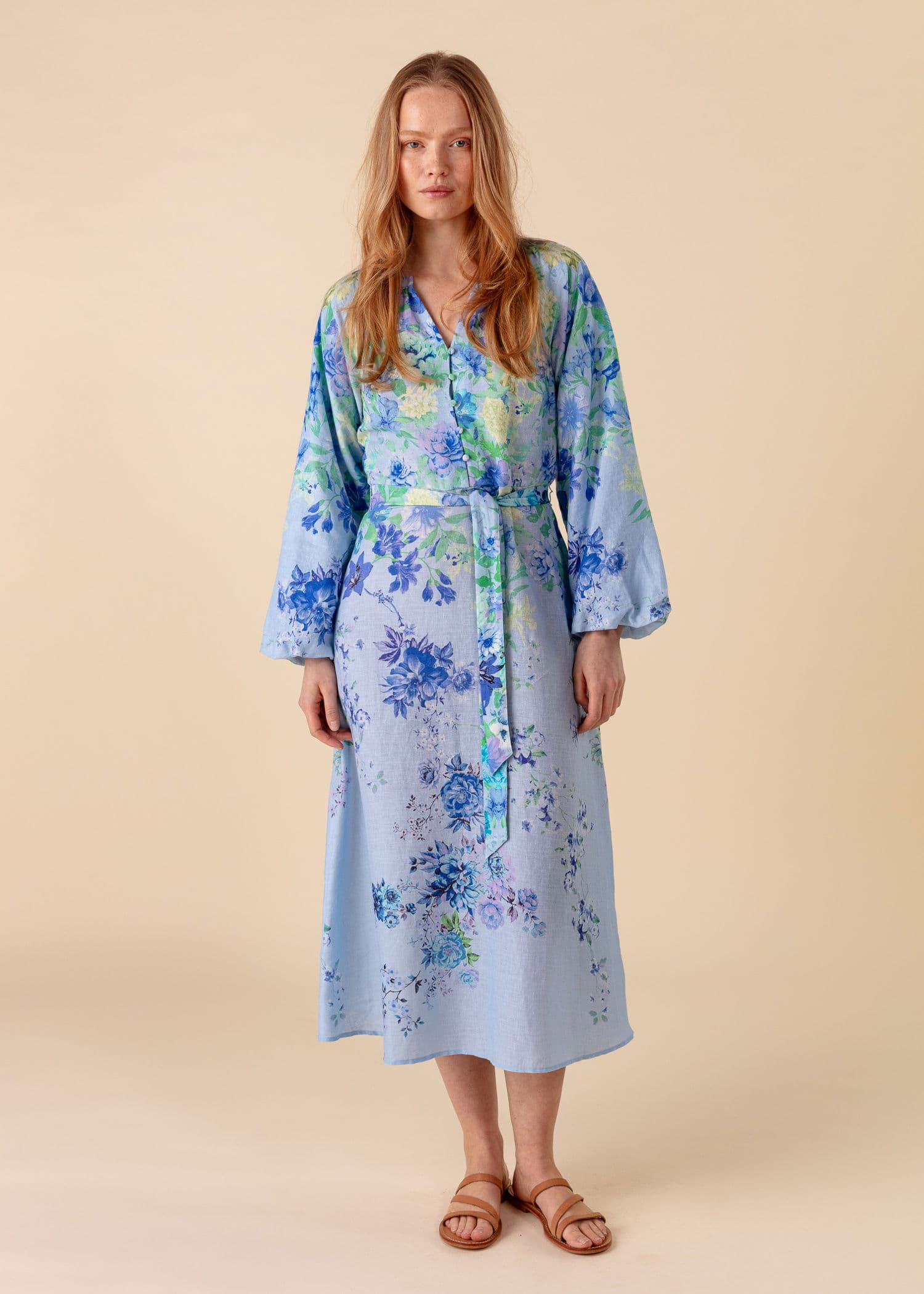 CORINE Langermet blomstret kjole - Blå 1 - Indiska